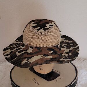 - Summer Camflouge Hat